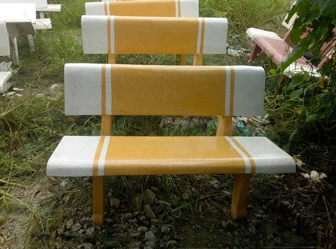  Ghế Đá Hai Màu Trắng Vàng