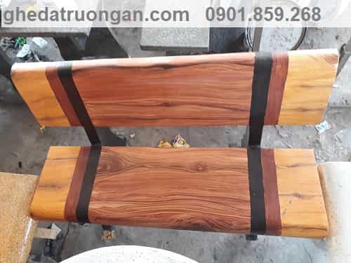  Ghế Đá Sơn Màu Kiểu Gỗ