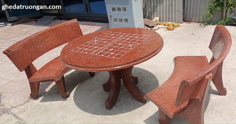  Bàn Bàn Ghế Đá Tròn Đỏ Hai Ghế