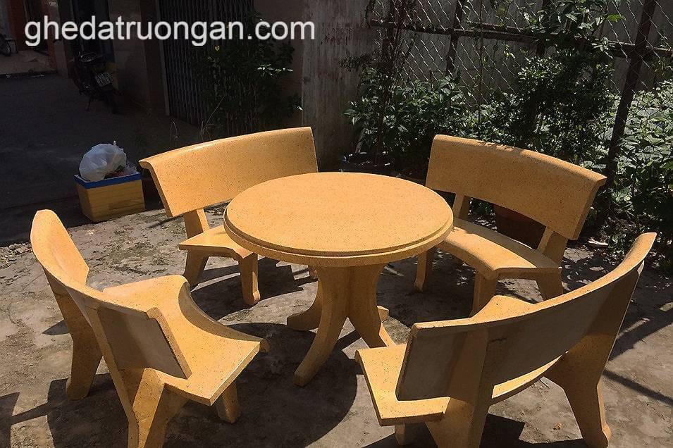  Bộ Ghế Đá Tròn Vàng 4 Ghế