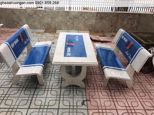  Bàn Ghế Đá Trắng Xanh Dương