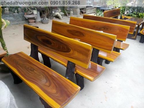  Ghế đá giả gỗ viền vàng
