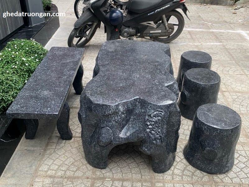  Bàn Ghế Dài Sơn Giả Đá Màu Đen